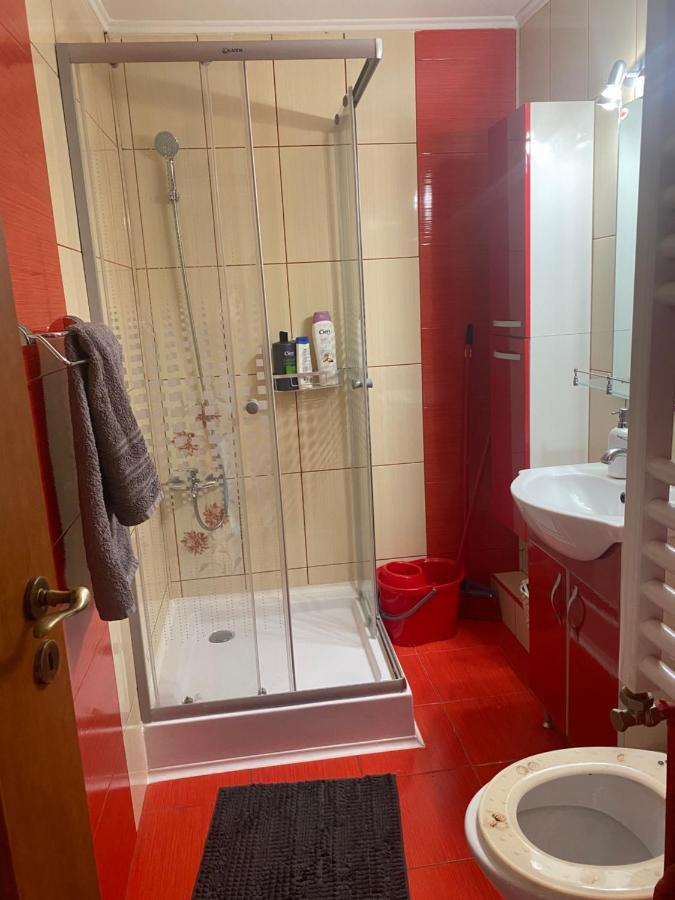 Apartament Regim Hotelier Орадя Экстерьер фото